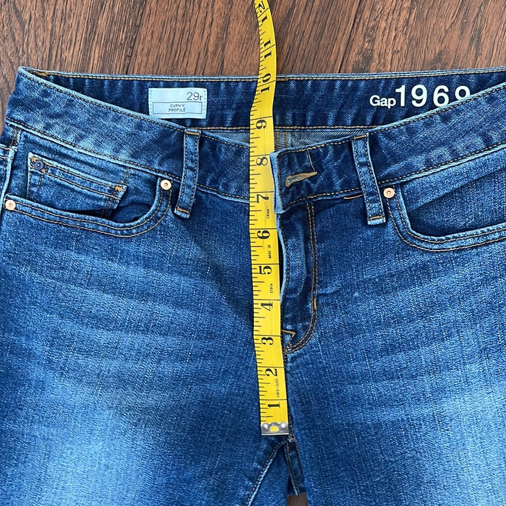 GAP Curvy Profile 1969 jeans. 29r - Picture 6 of 7